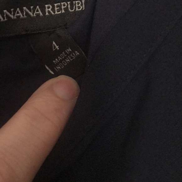 Banana Republic Ruffle V-Neck Cropped Jumpsuit S4. - Picture 3 of 5